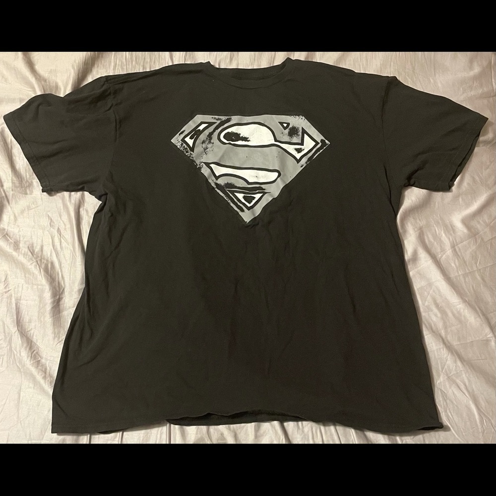 Men’s XXL Black and White Superman Graphic Tee